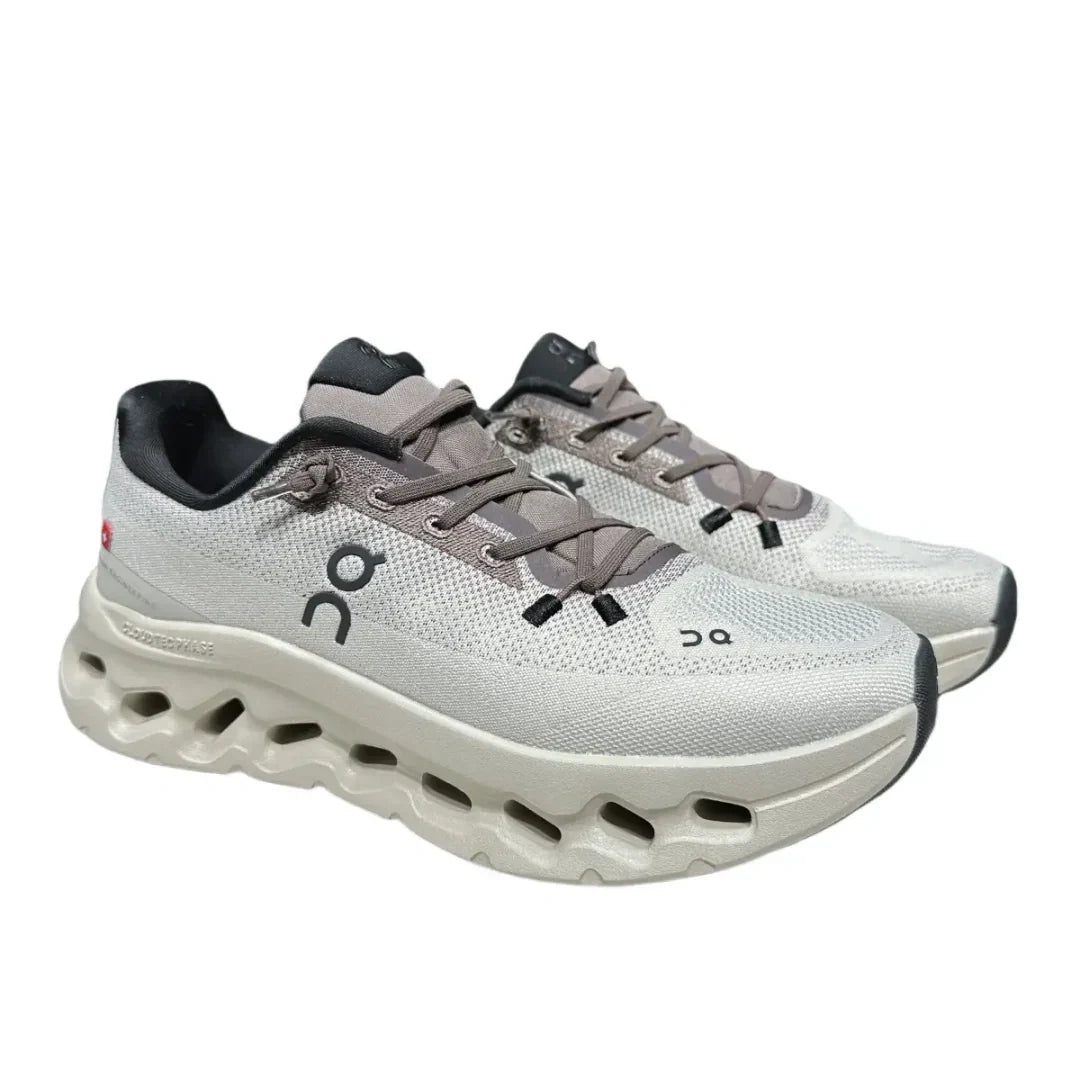 Cloudtilt Dark Beige/Black