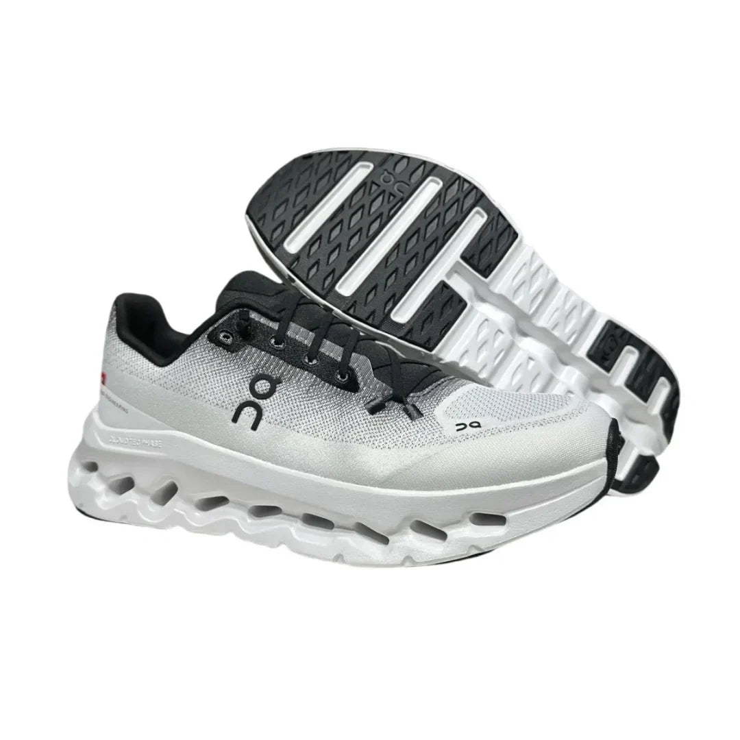 Cloudtilt Black/Ivory