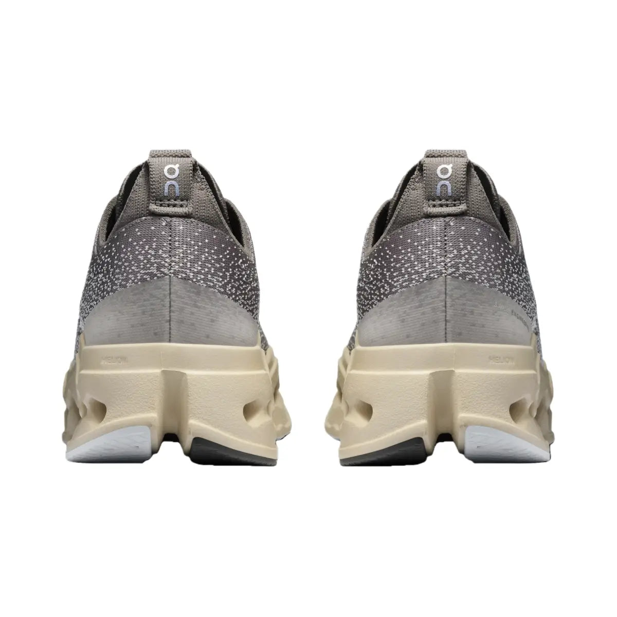 Cloudsurfer Max – Maximum Cushion Running Sneakers