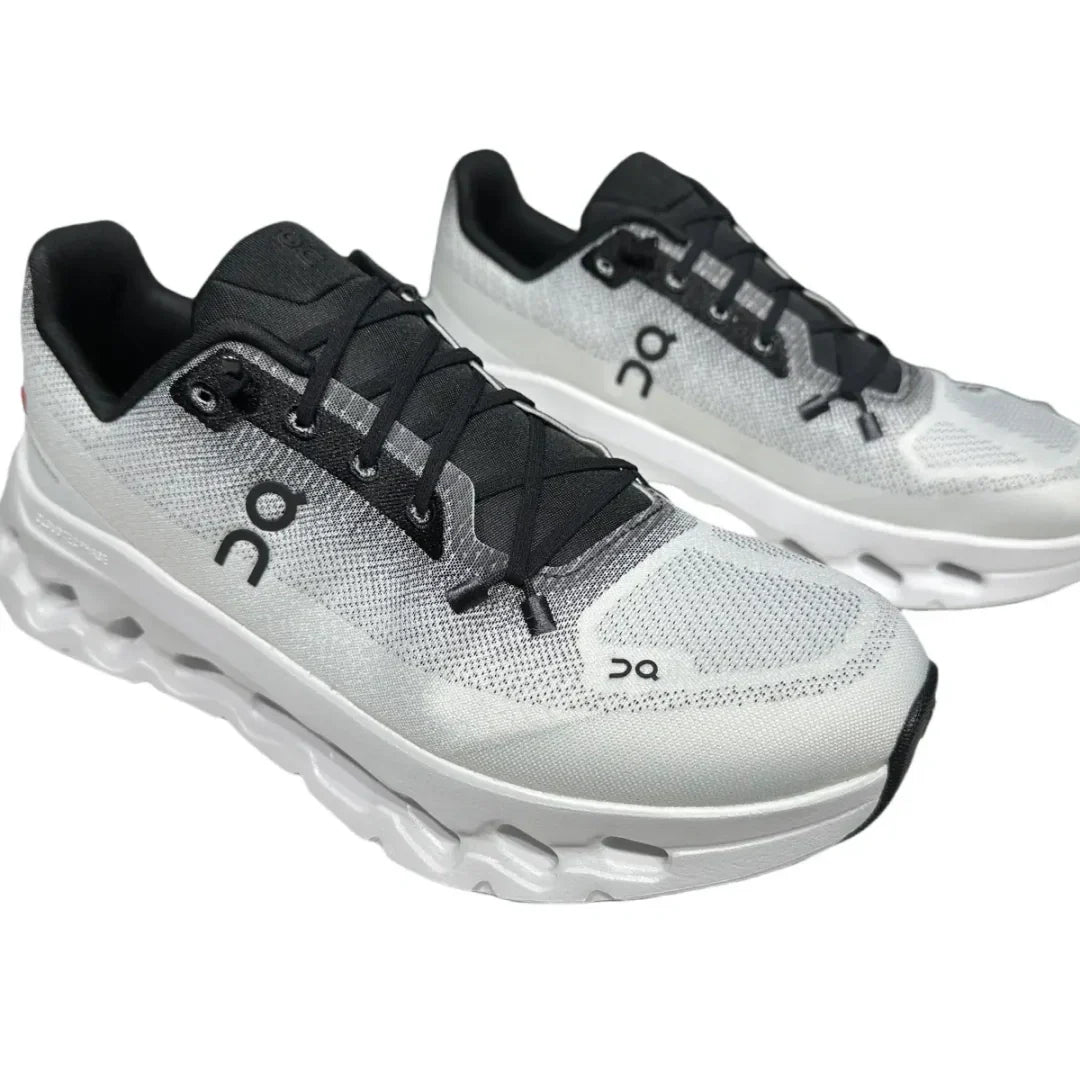 Cloudtilt Black/Ivory